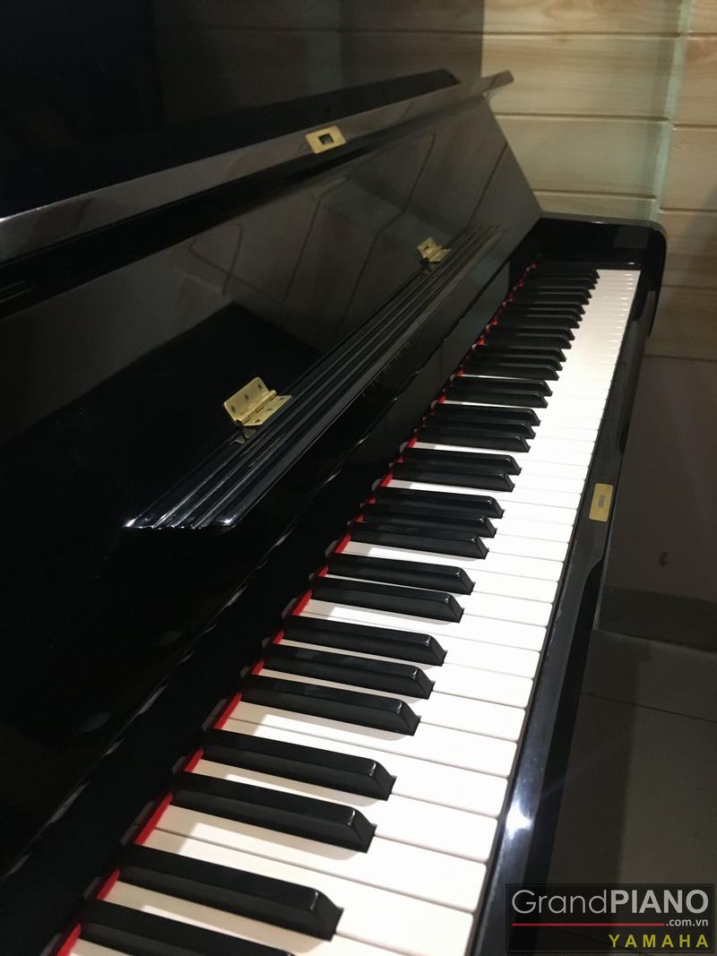 YAMAHA U1H - SERI: 1867647 (ĐEN) 